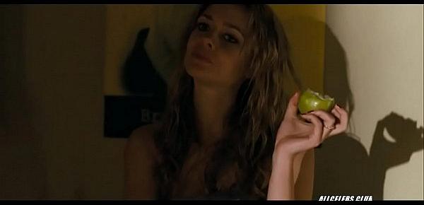  Maeve Dermody in Beautiful Kate 2009